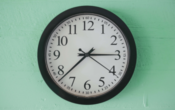 Non-Ticking Wall Clock Silent Battery Operated