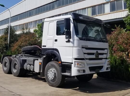 Tracteurs HOWO 6×4 – 371HP