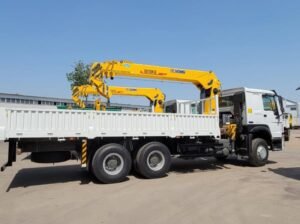 CAMIONS GRUE SINOTRUK AVEC XCMG