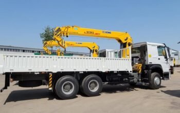 CAMIONS GRUE SINOTRUK AVEC XCMG