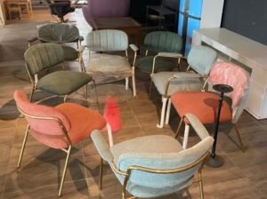 table basse et Ensemble chaises