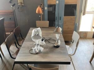Table moderne