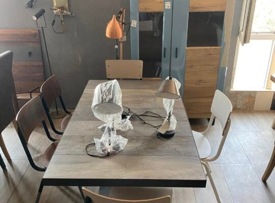 Table moderne