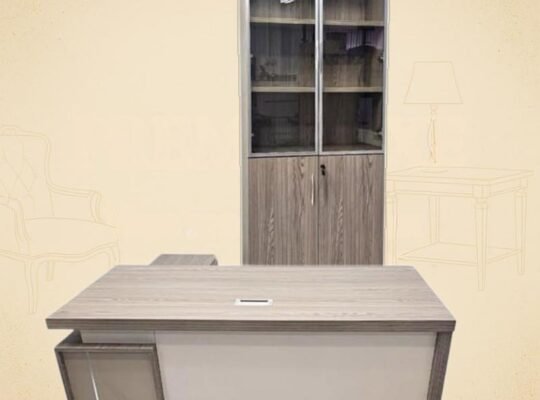 Table de bureau plus armoire complet M4