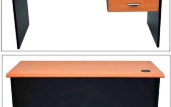 Table de bureau standard